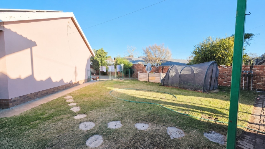 4 Bedroom Property for Sale in Flamwood North West